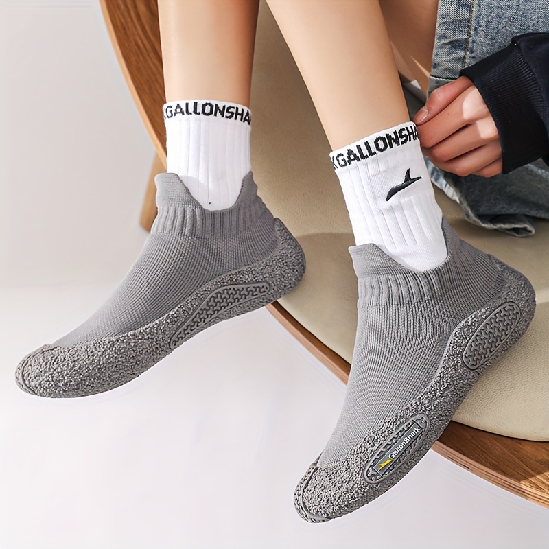 GallonShark High-Top Barefoot  - Pilates Yoga Footwear ulasan dan harga