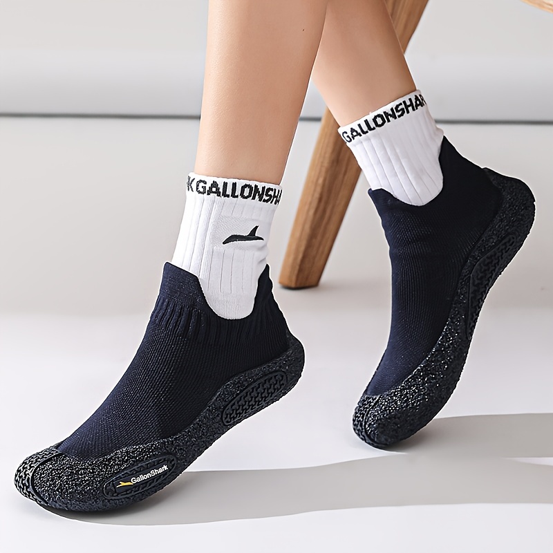 GallonShark High-Top Barefoot  - Pilates Yoga Footwear ulasan dan harga